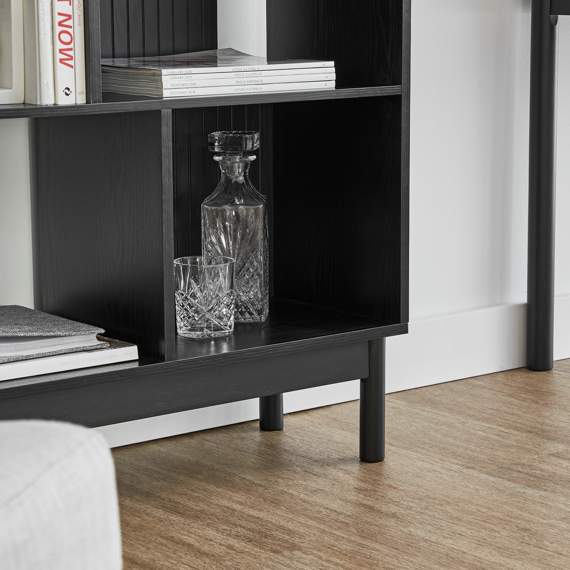 Apia Bookshelf Black