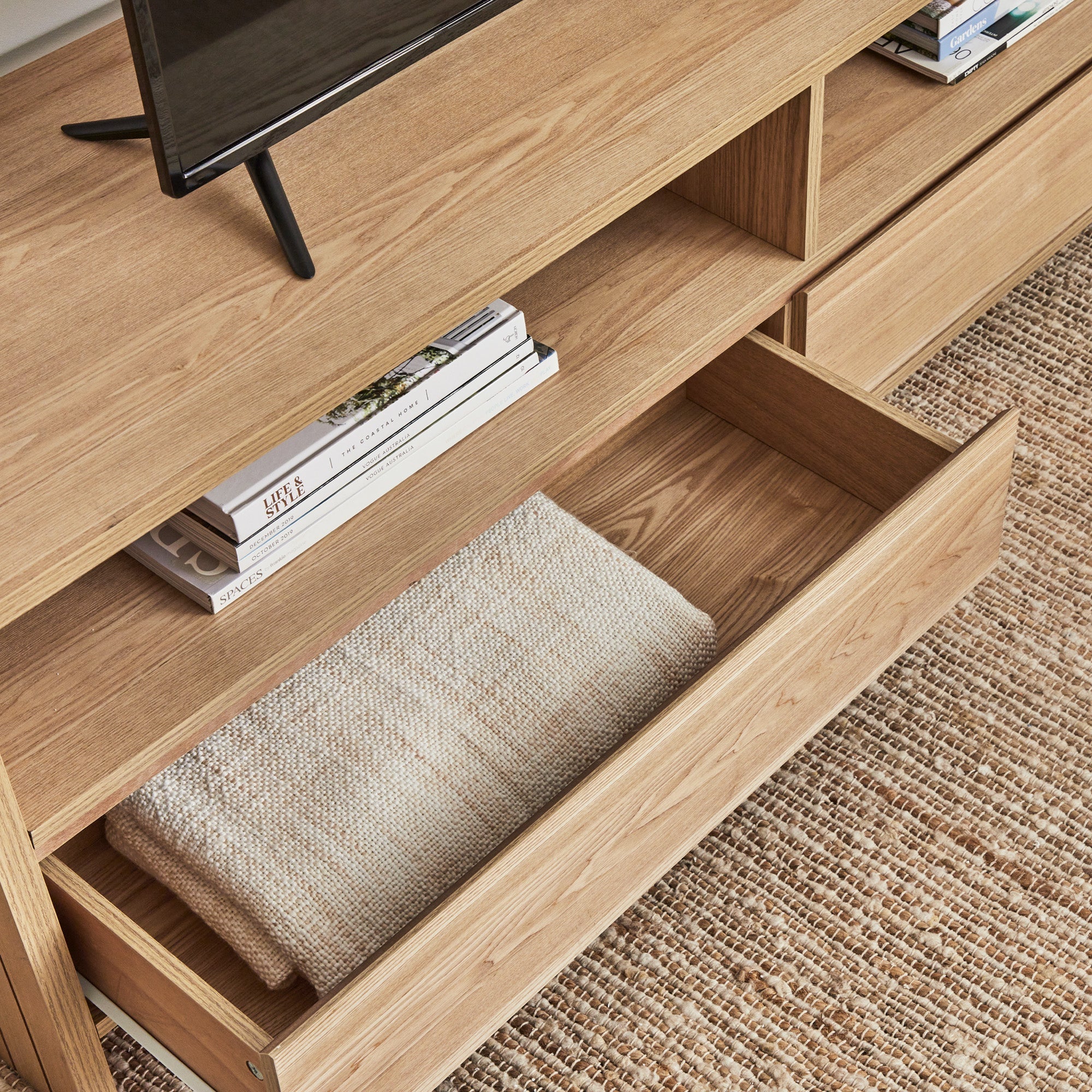 Harper Entertainment Unit Natural (150cm)