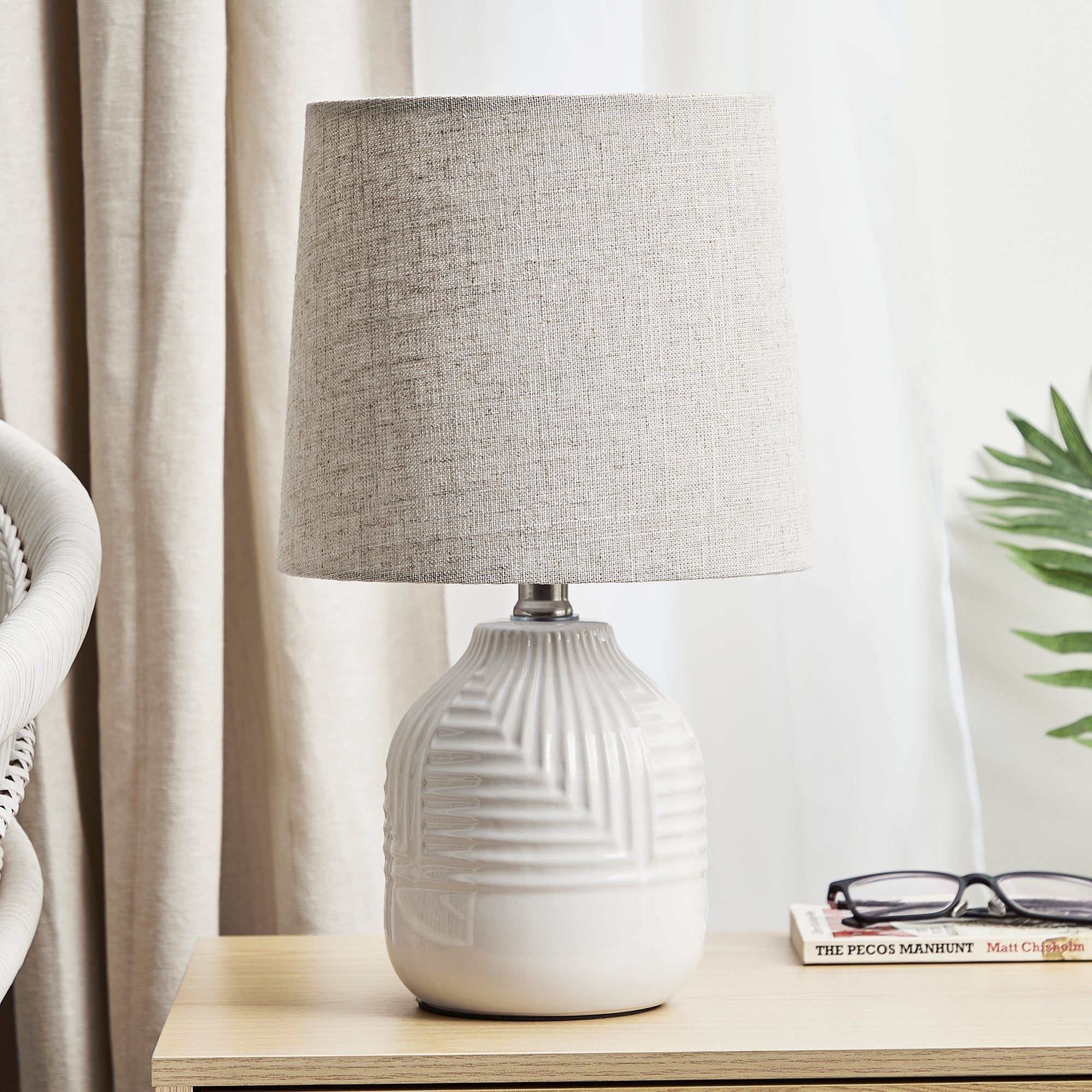 Maze Modern Ceramic Table Lamp White