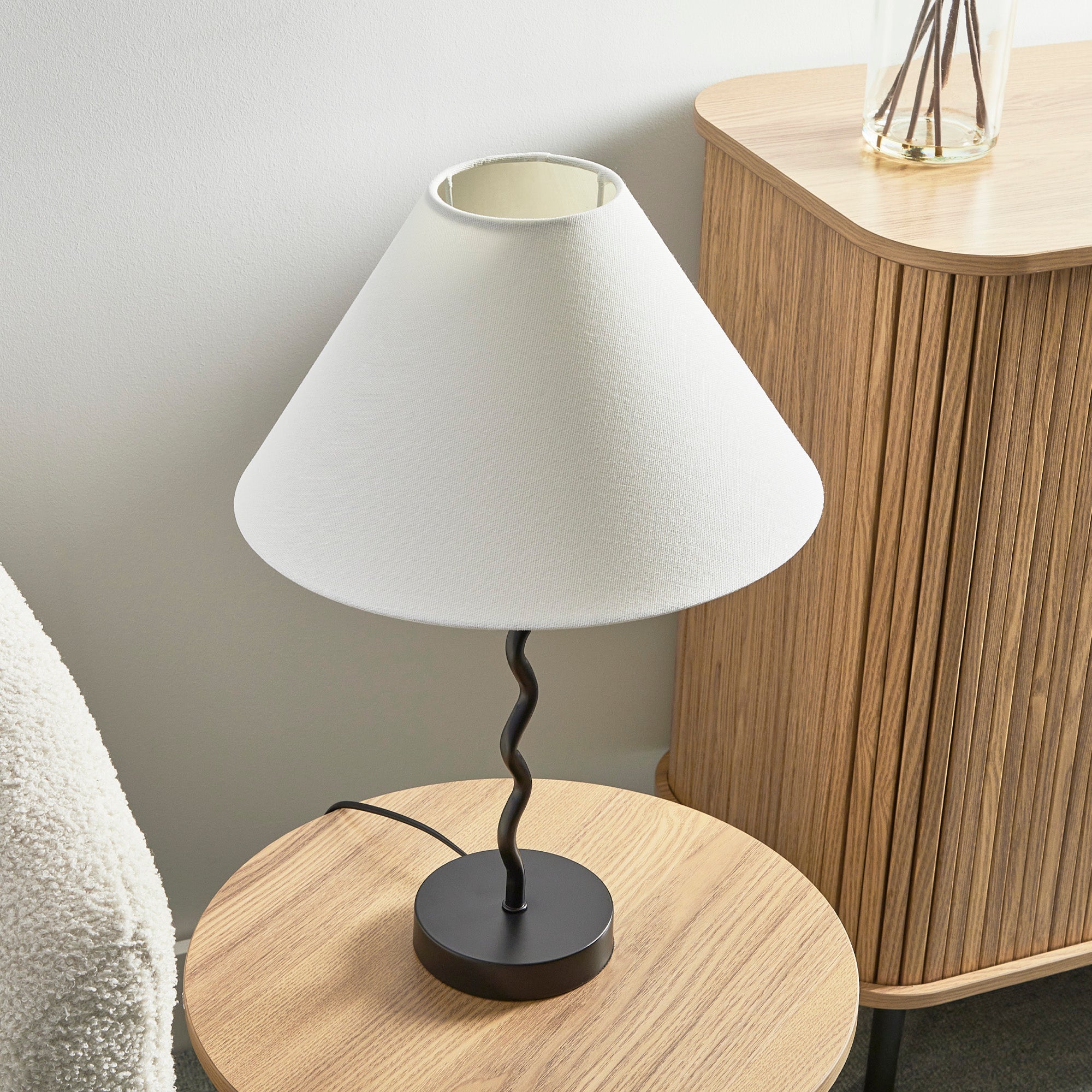 Lulu Squiggle Table Lamp Black