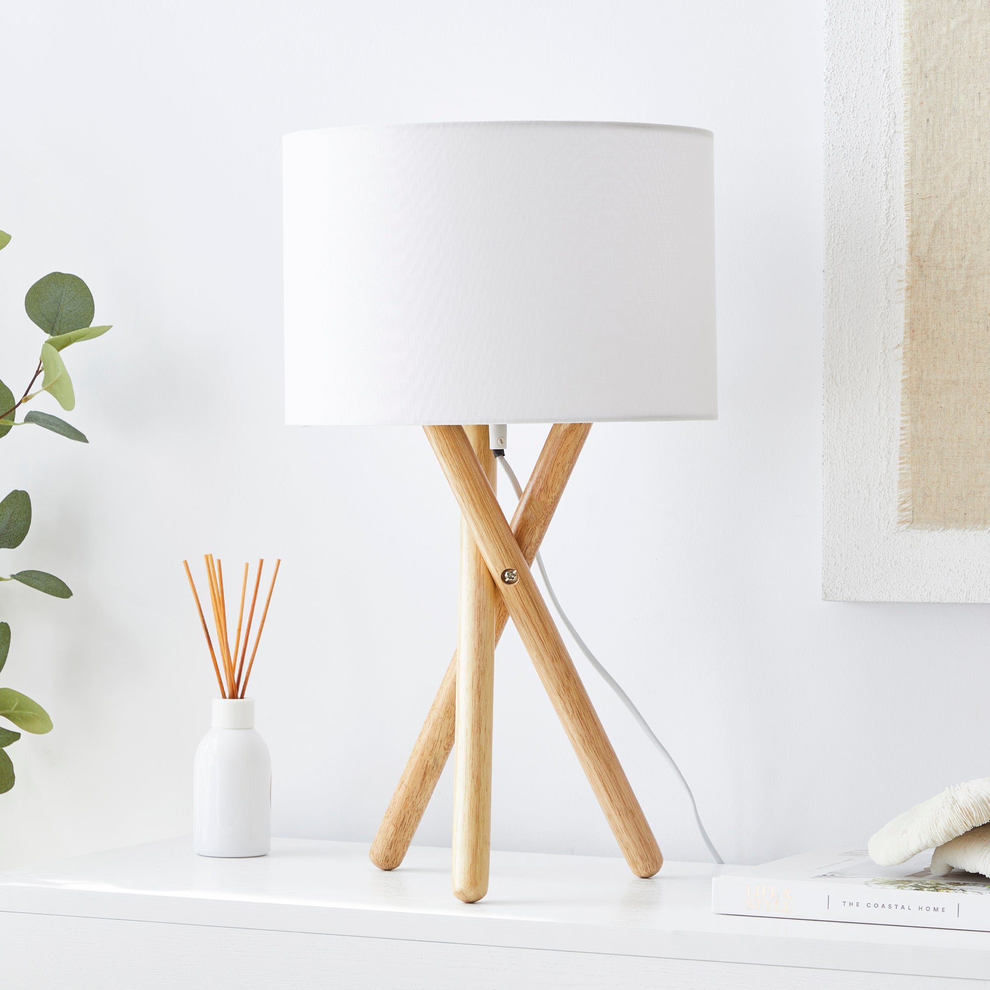 Byron Tripod Table Lamp Natural