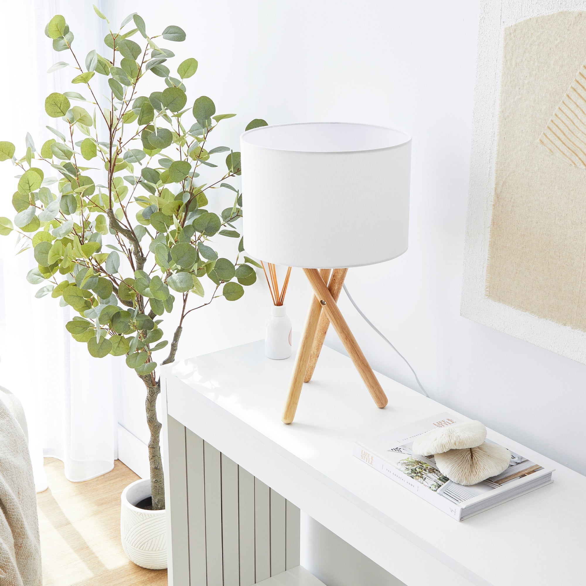 Byron Tripod Table Lamp Natural (Set of 2)
