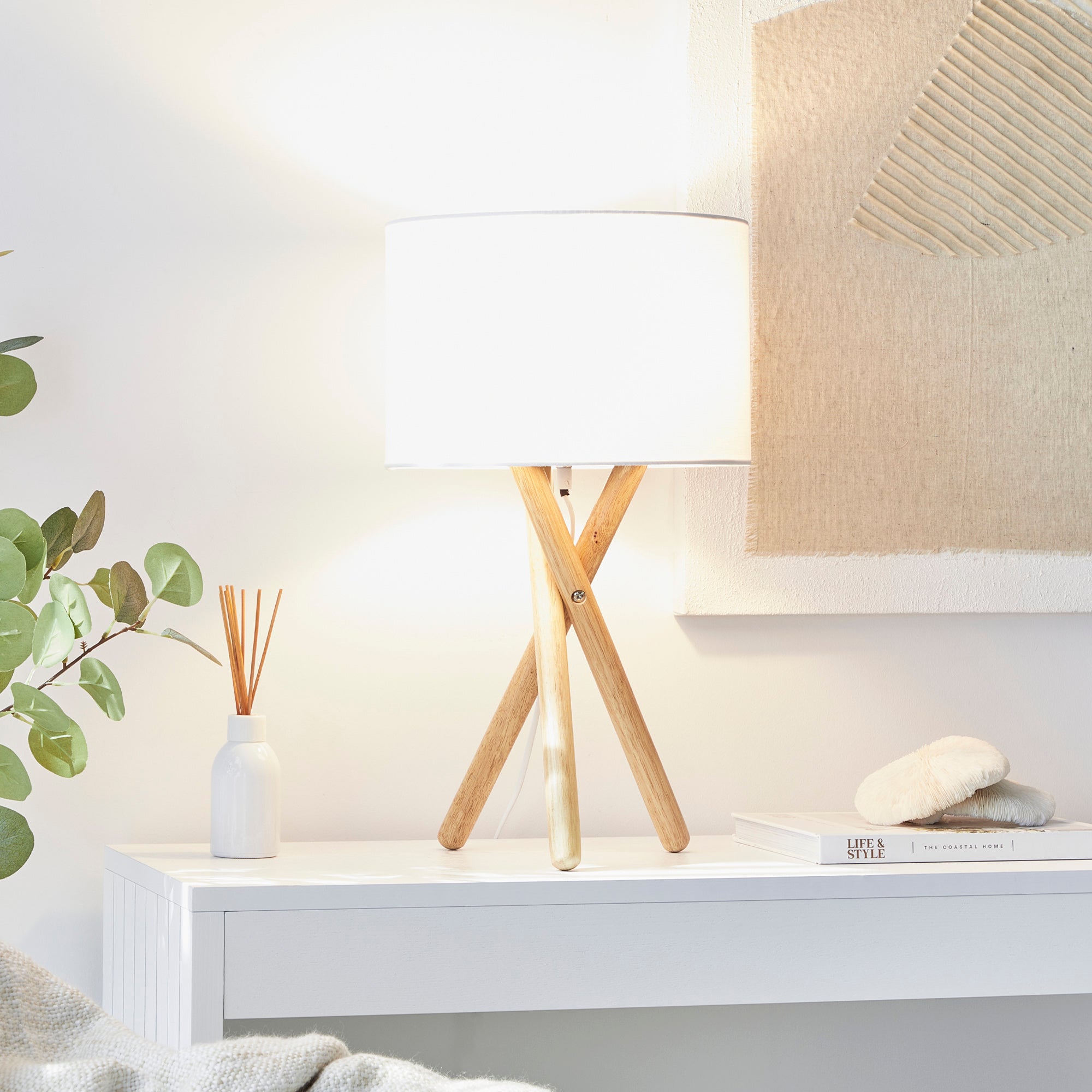 Byron Tripod Table Lamp Natural (Set of 2)