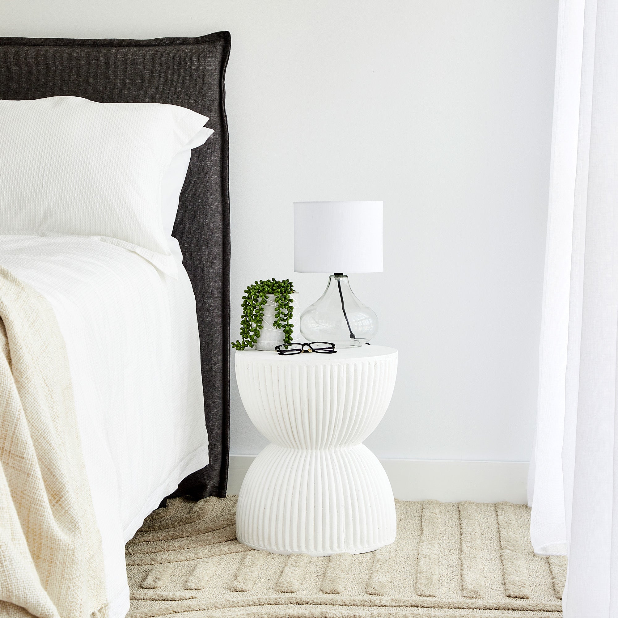 Saluzzo MgO Side Table White