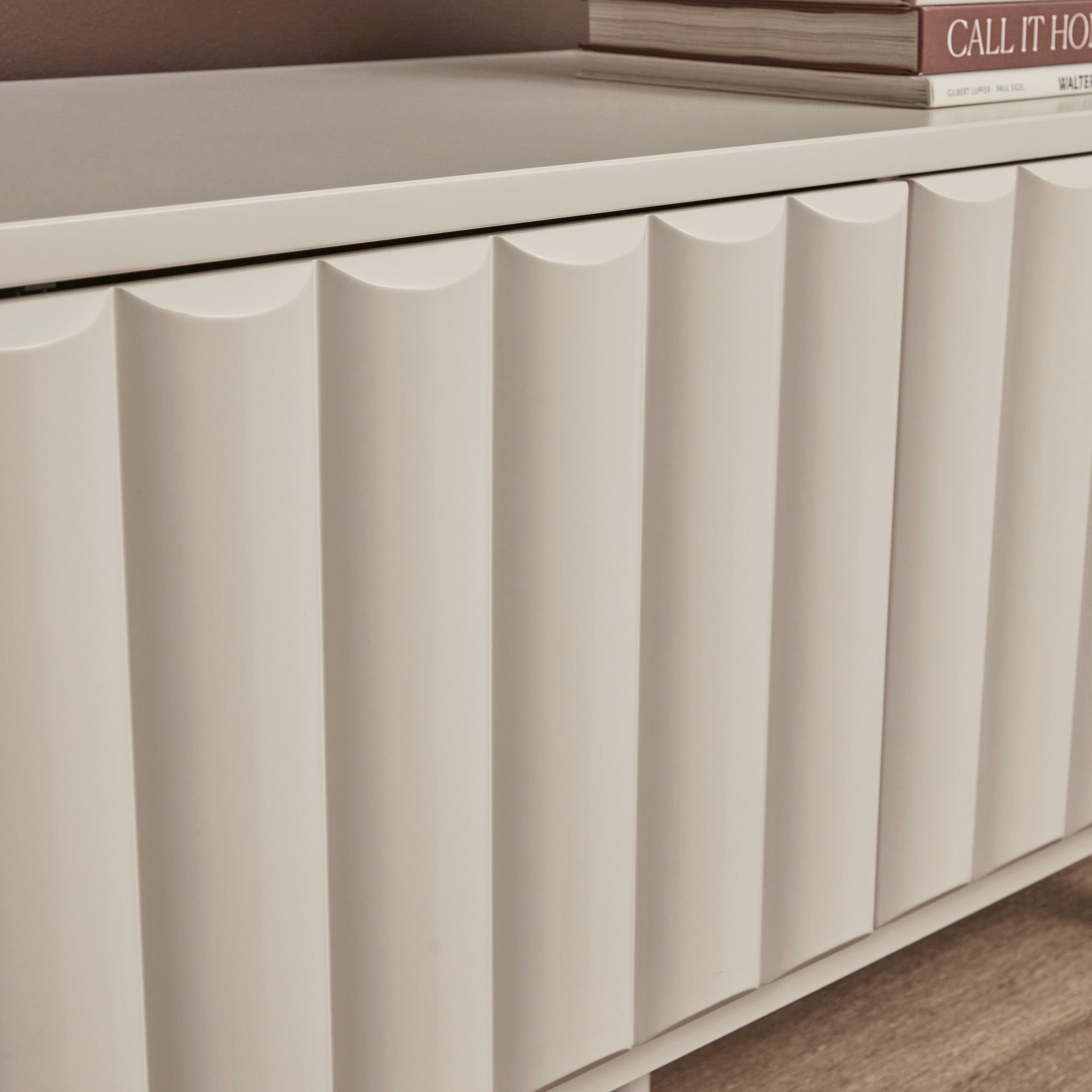 Cosette Entertainment Unit Off-White (143cm)