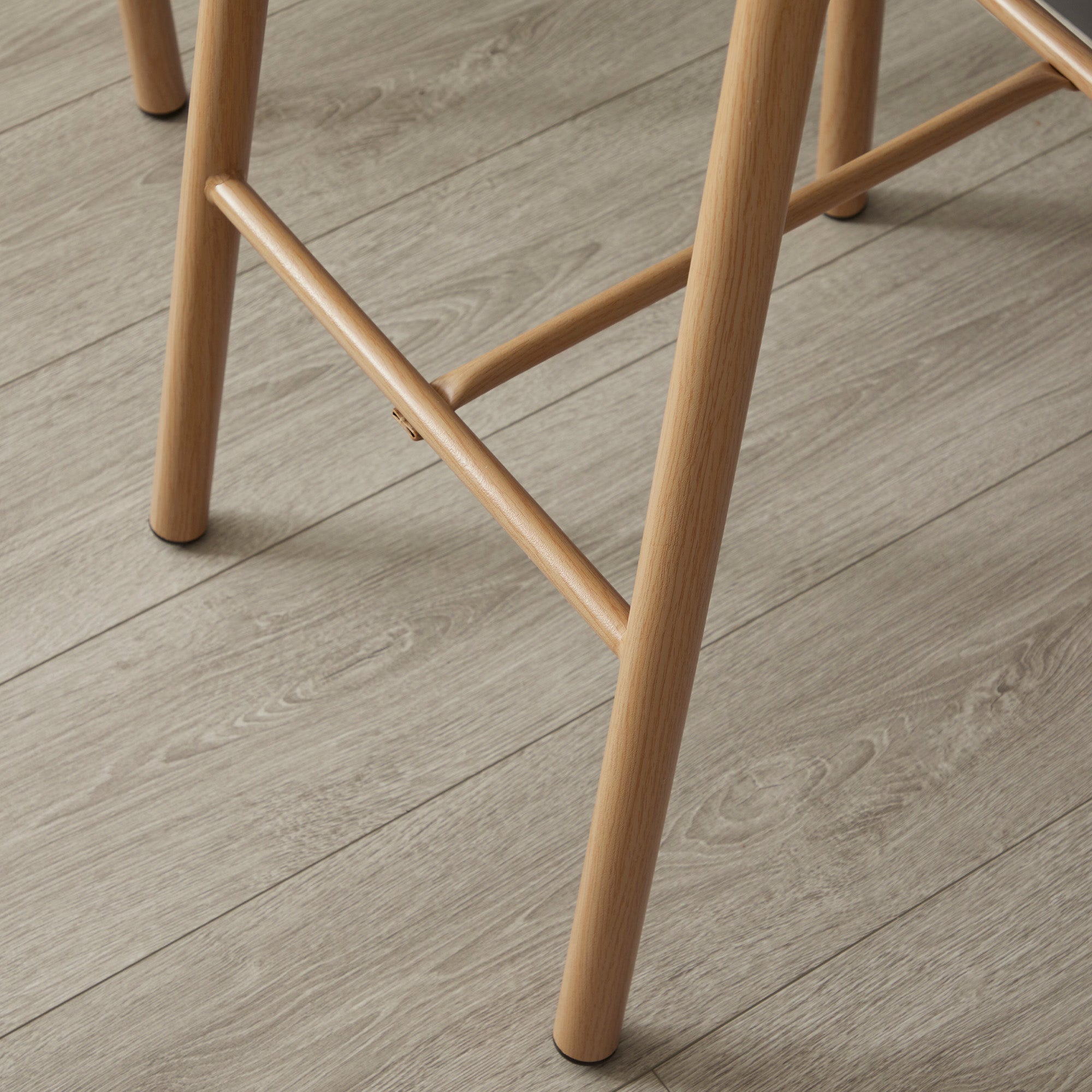 Newport Set of 2 Barstools Cream