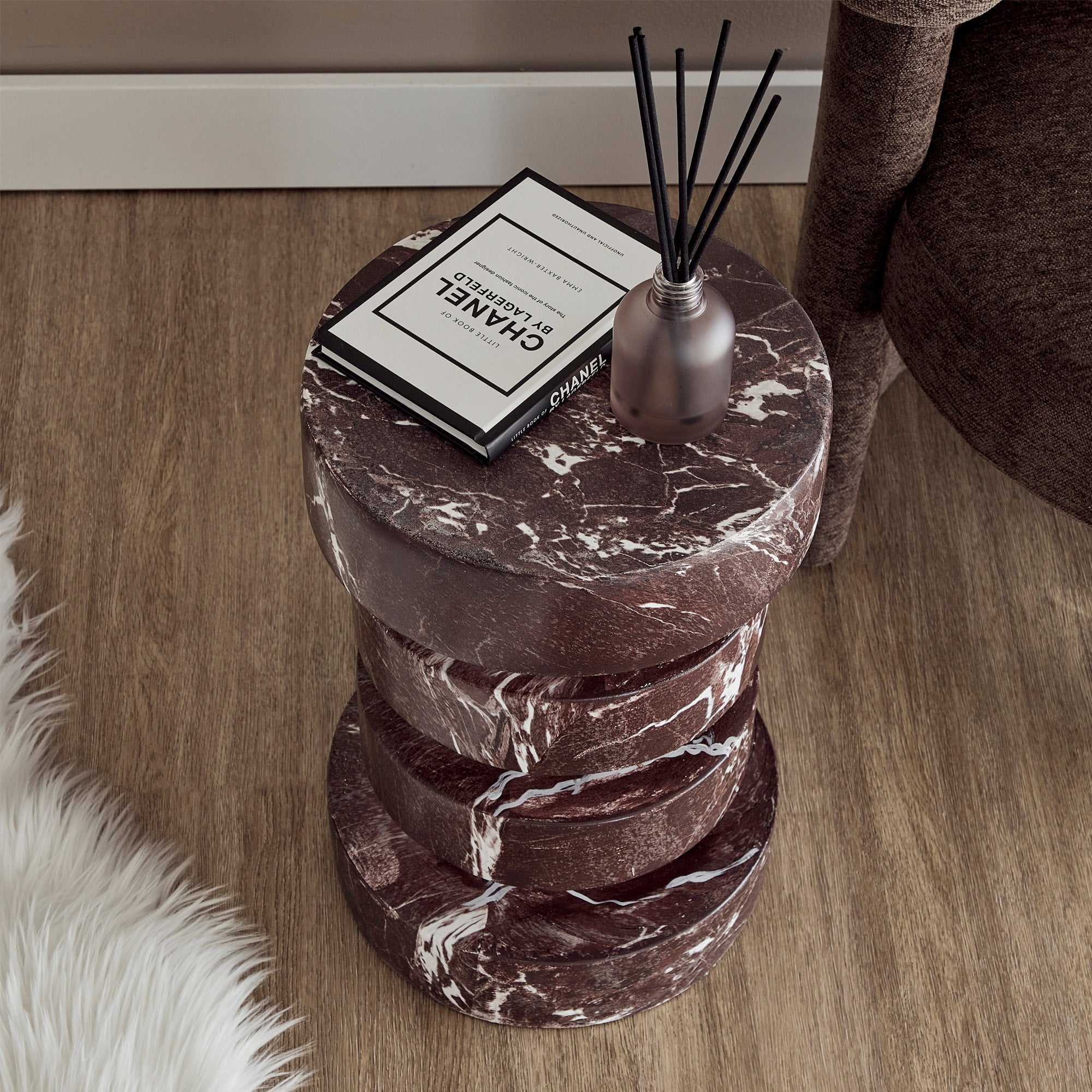 Parker Marble Look Plinth Red